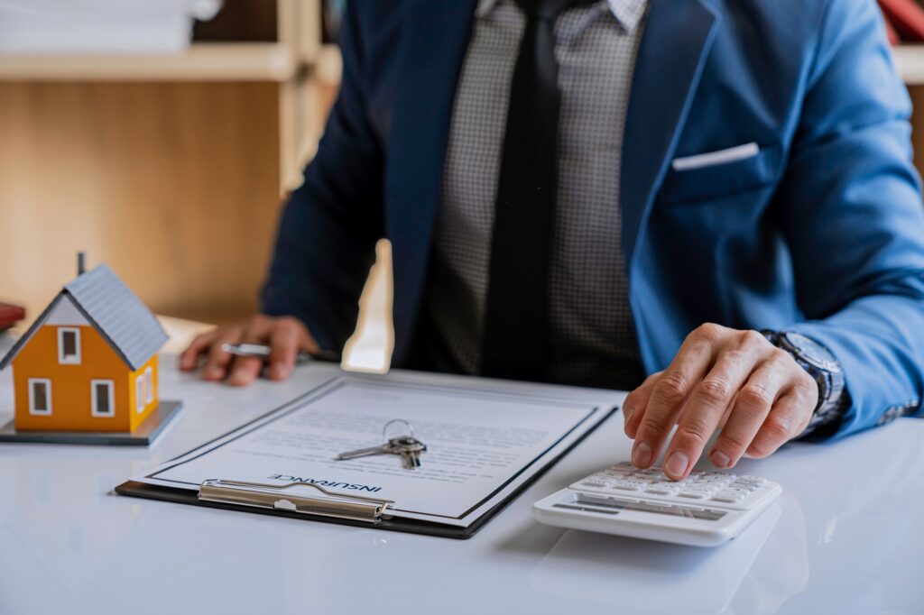 Real estate agents are analyzing insurance discounts. and make home loan decisions for customers to